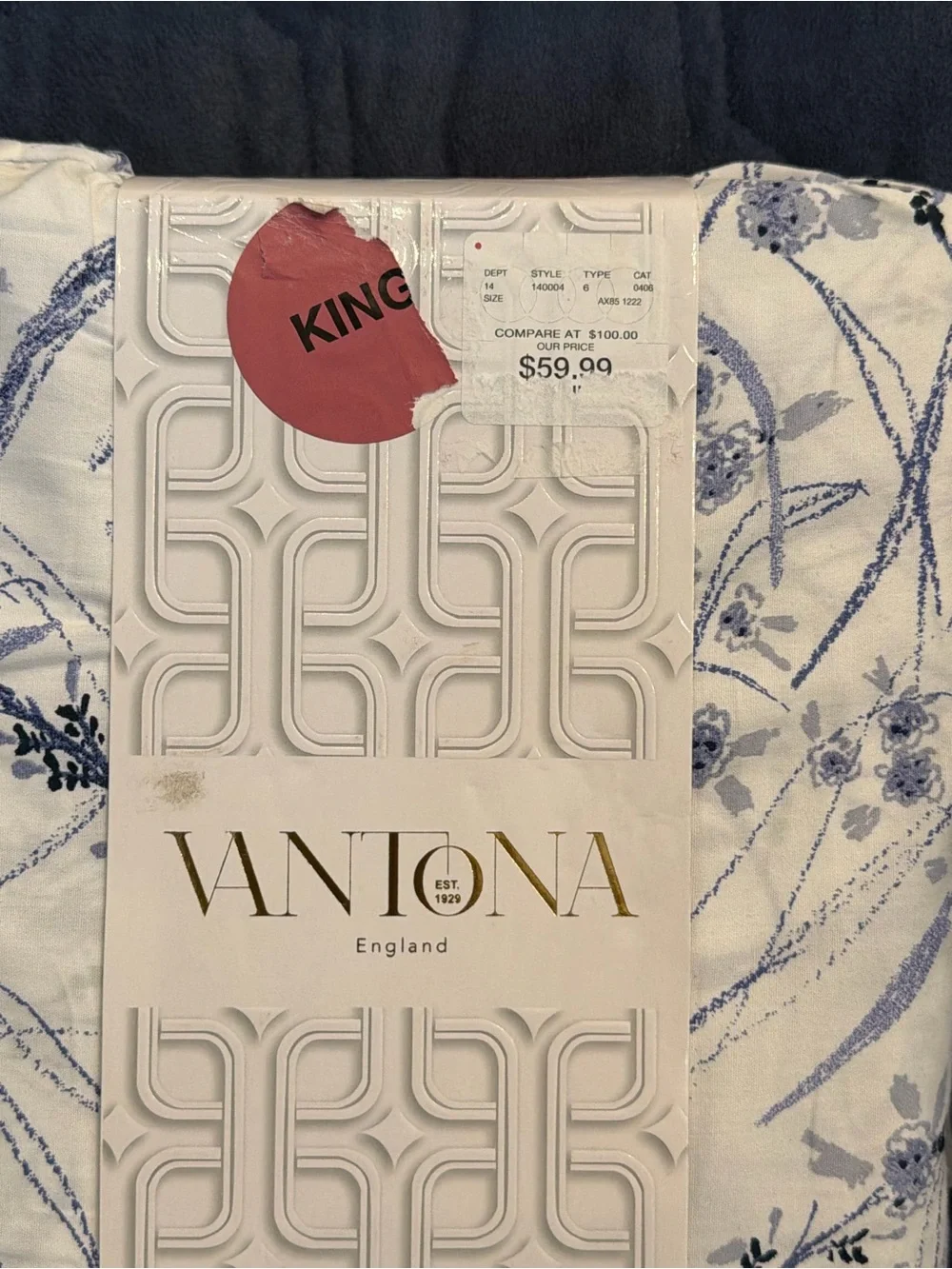 Vantona King Duvet Cover Set in White with Blue Floral Print
